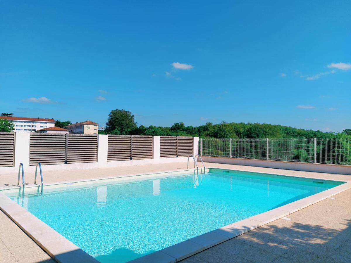 Appartement La Baignade De Montaigu, Piscine Et Garage Couvert Bayonne